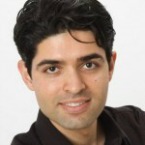 J. Shahangian, DDS, MS, es un dentista certificado por la Junta (Odontología) y miembro de la Sección de la Salud Oral de la American Academy of Pediatrics. Ejerce su profesión en San Diego en